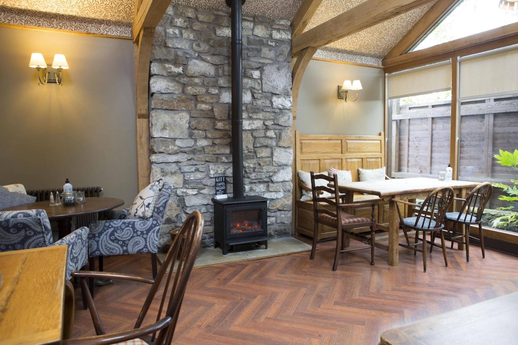 The Wheatsheaf Inn 켄달 외부 사진