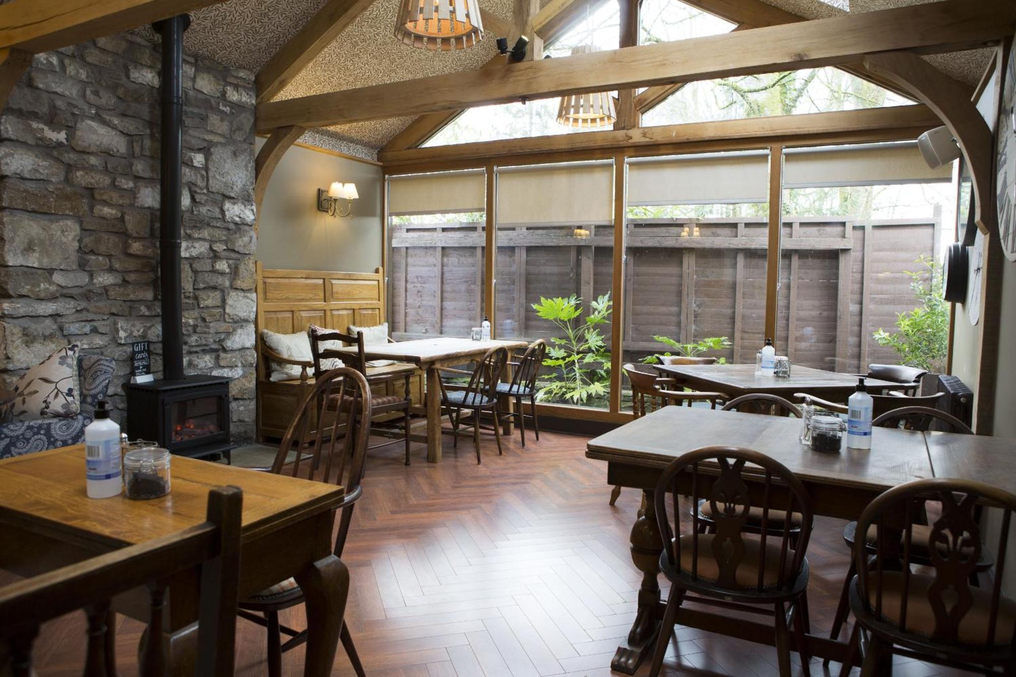 The Wheatsheaf Inn 켄달 외부 사진